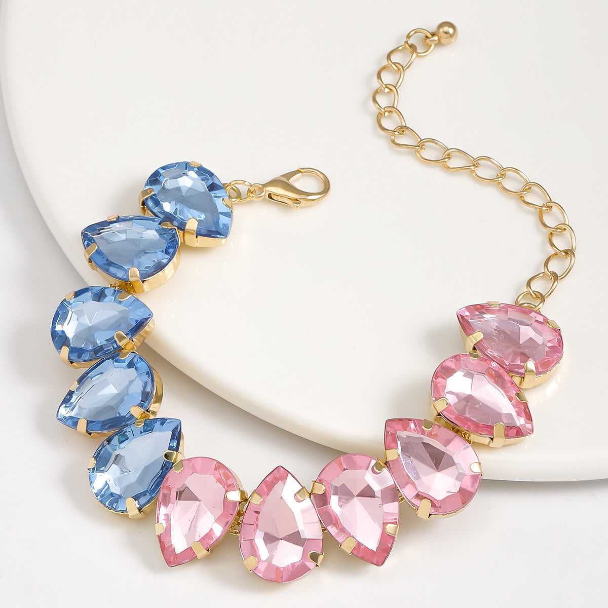Colored teardrop bracelet