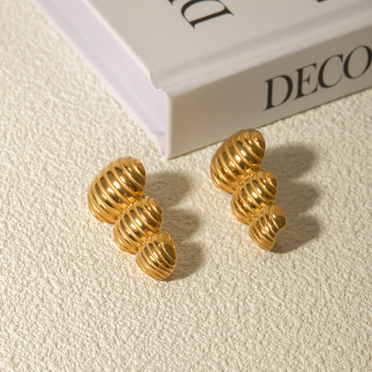 Peanut shaped gold earrings