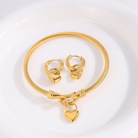 Love heart lock 18k bracelet and earrings