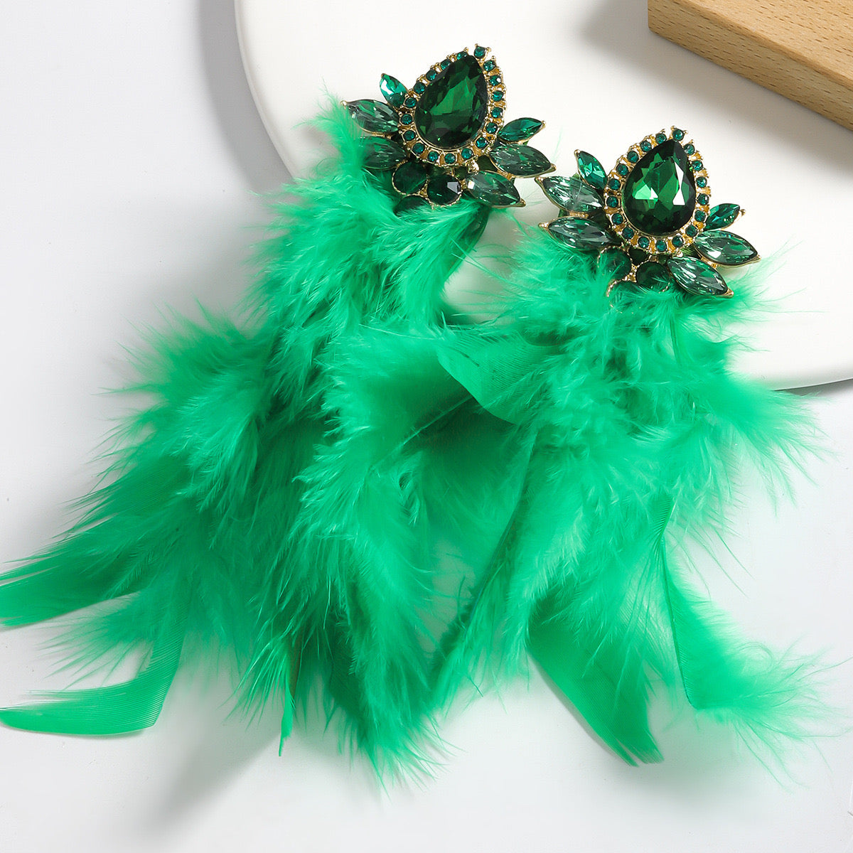 Exaggerated feathers earrings