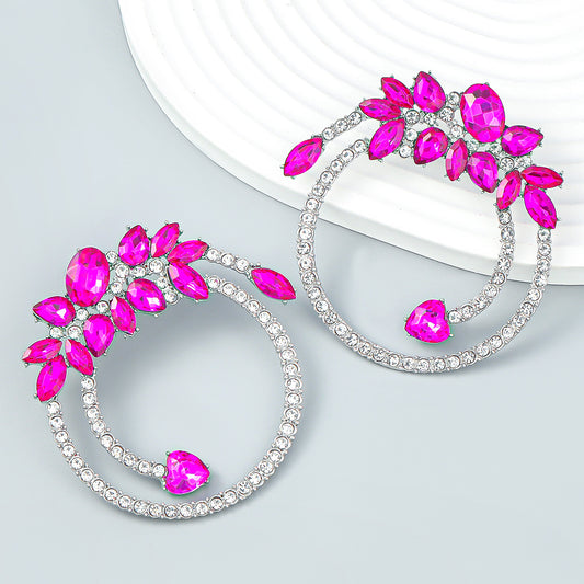 Glamorous exagerrated earrings