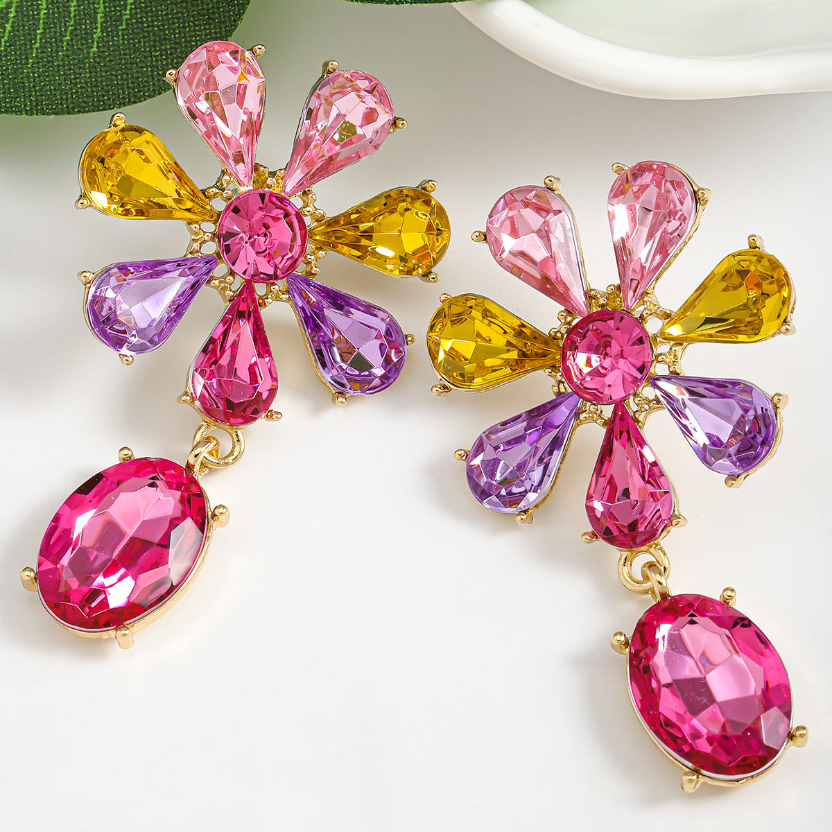 Colored drop earrings