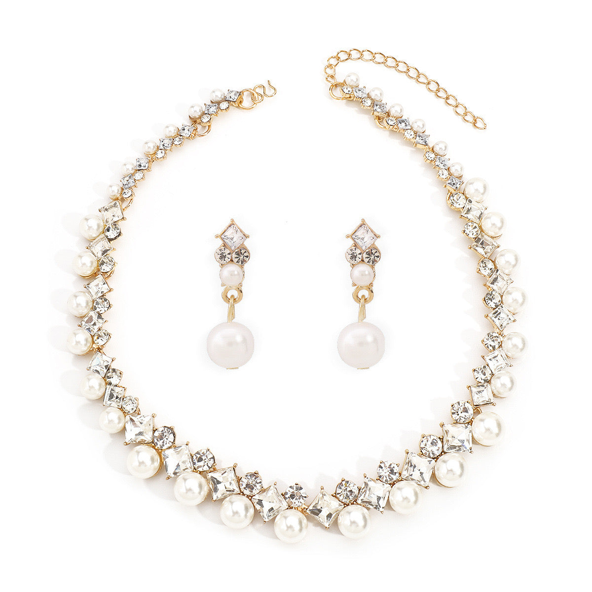 Pearl and zircon necklace set