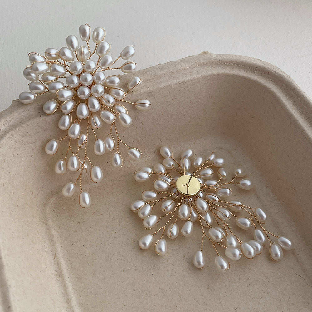 Pearl drop earrings