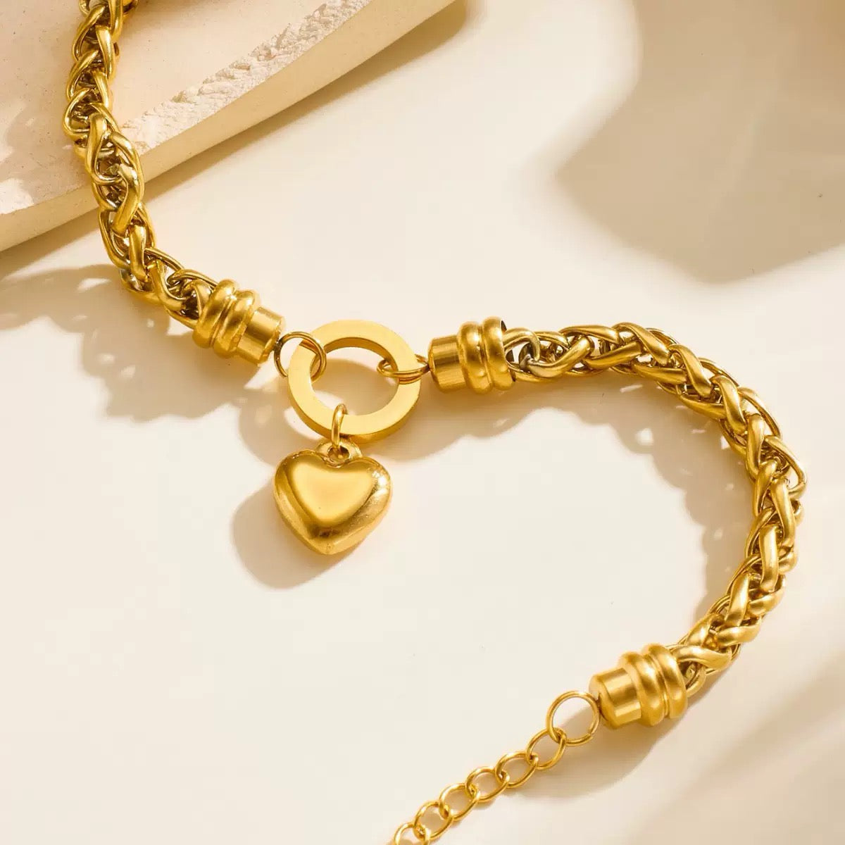 18k Gold Heart Shaped Bracelet