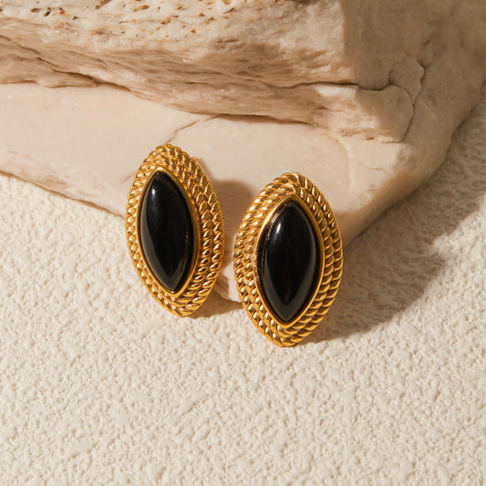 Oval ethnic 18k gold earrings