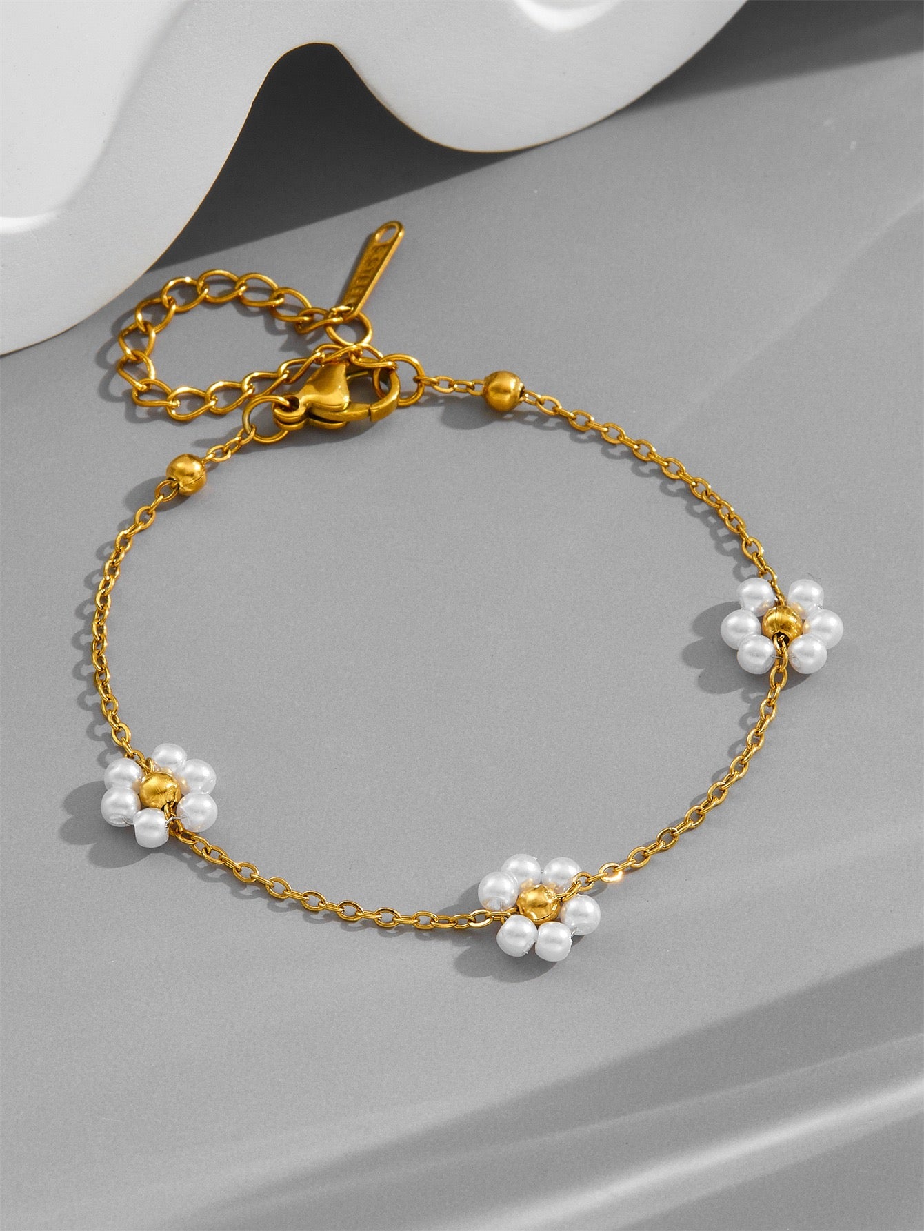 Luxe necklace and bracelet set