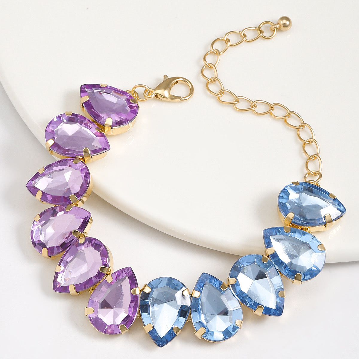 Colored teardrop bracelet