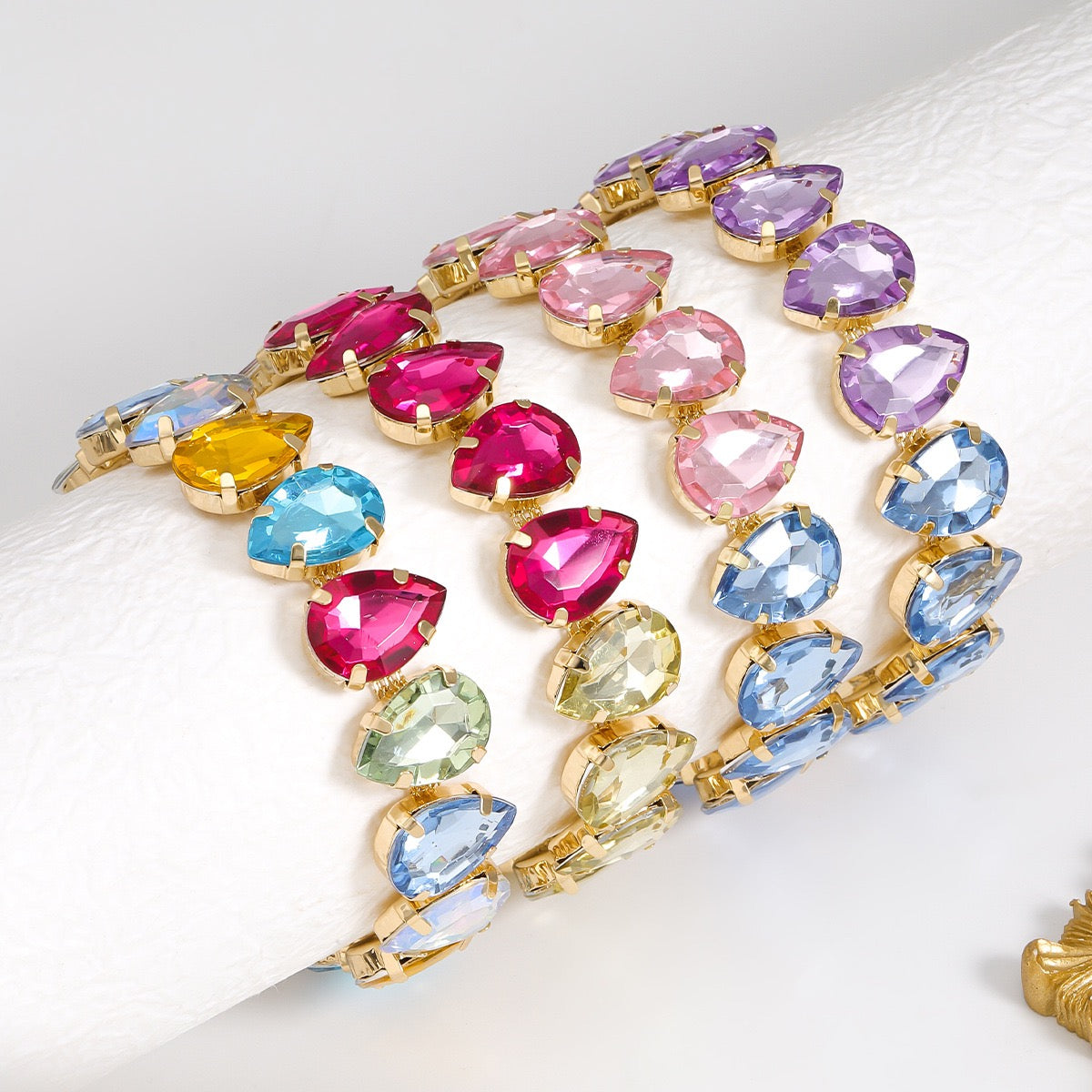 Colored teardrop bracelet