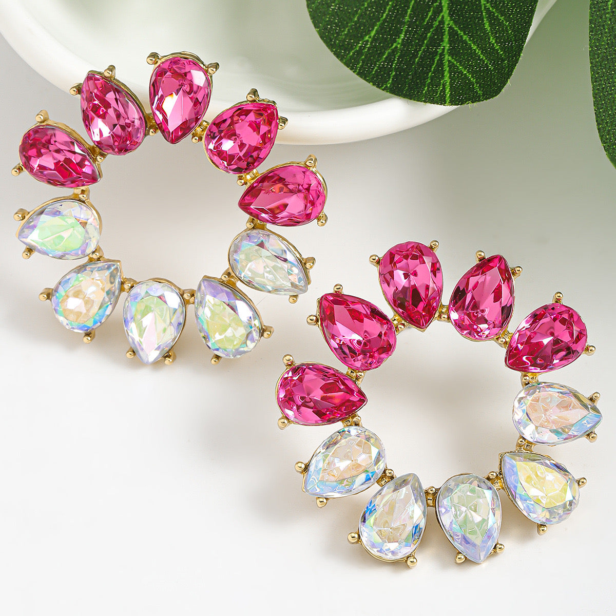 Crystal round colored earrings