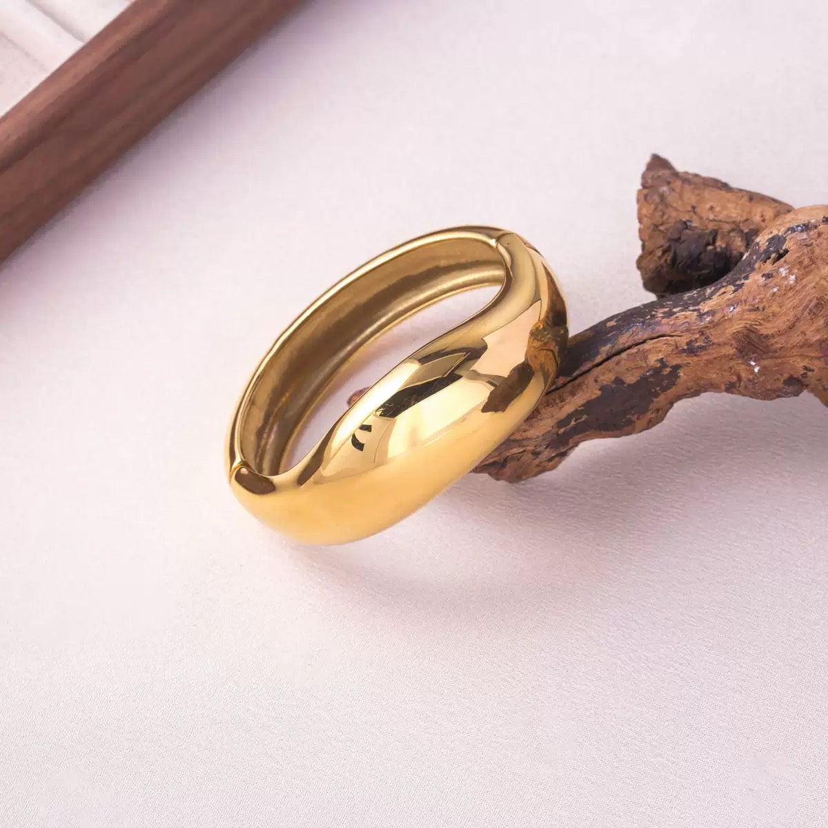 Wide chunky bracelet