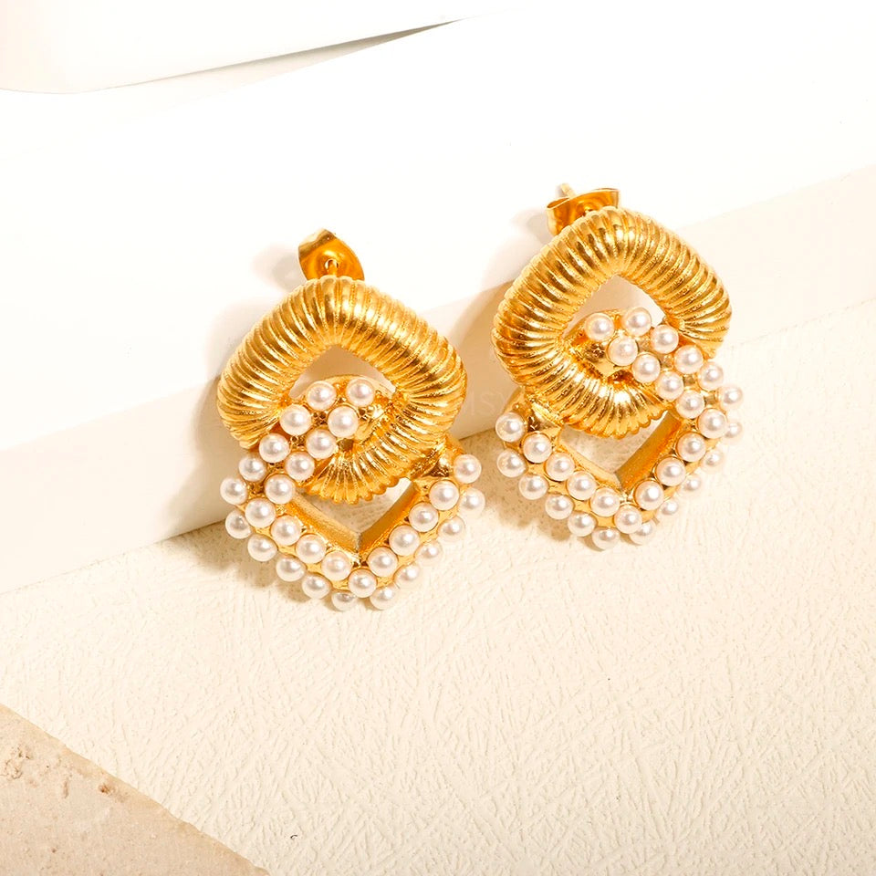 Threaded linked stainless steel rhinestone and pearl earrings