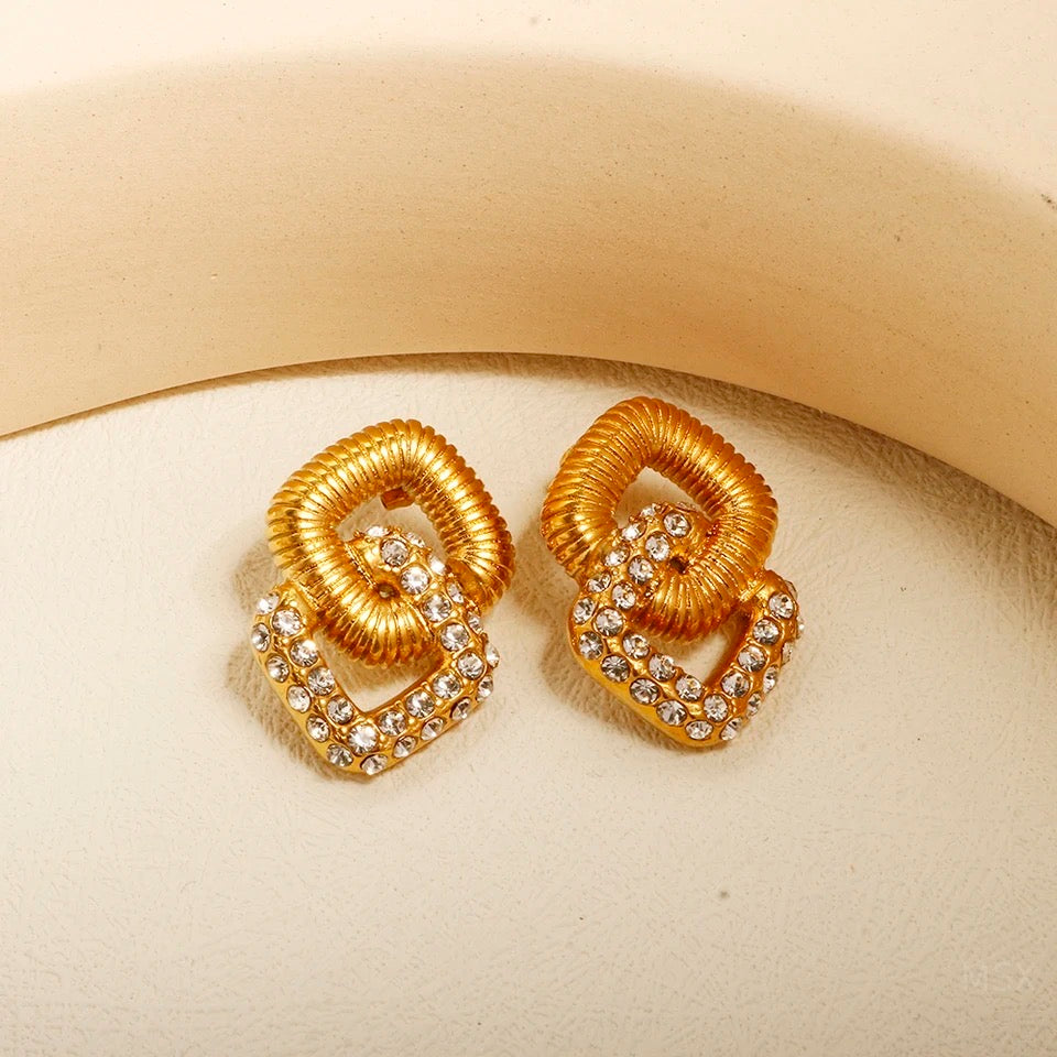 Threaded linked stainless steel rhinestone and pearl earrings