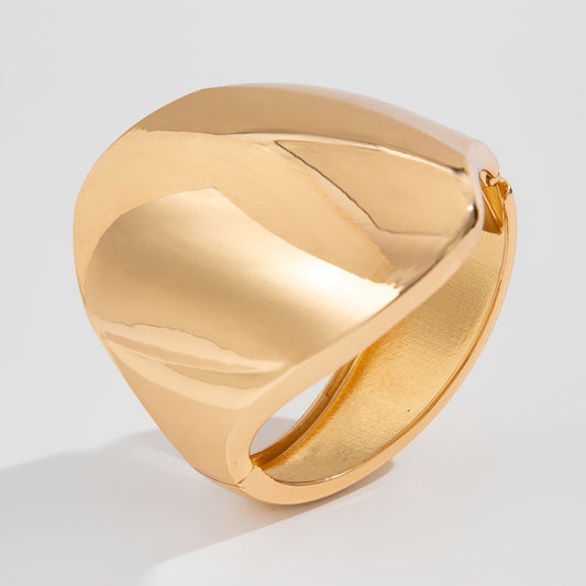 Chunky bracelet available