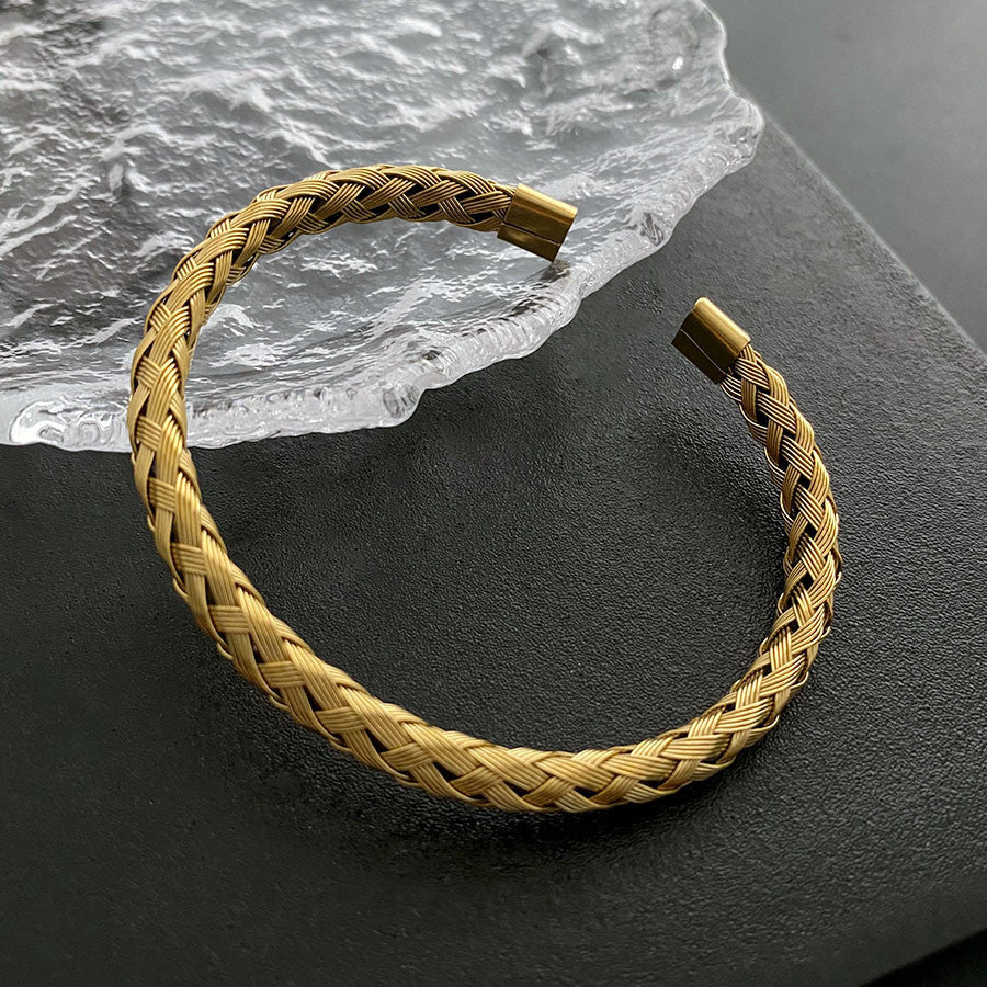 Braided gold bracelet