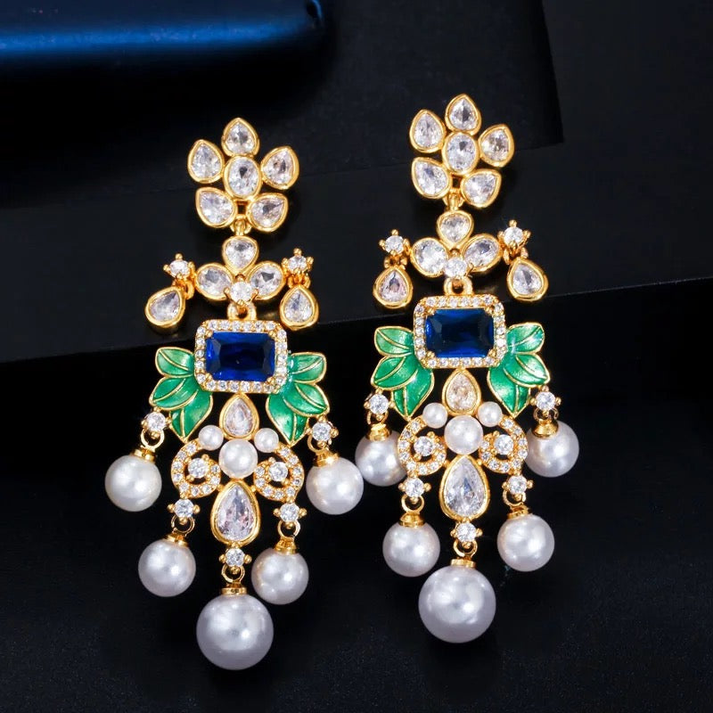Luxe détailed drop earrings
